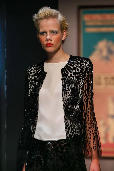 Look 85